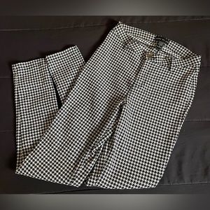 Houndstooth Skinny Leg Pants
